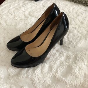 Black Pumps